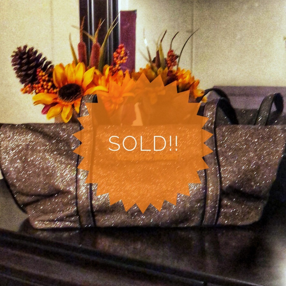 ‼️MAKE OFFER‼️Victoria Secret Tote 👜